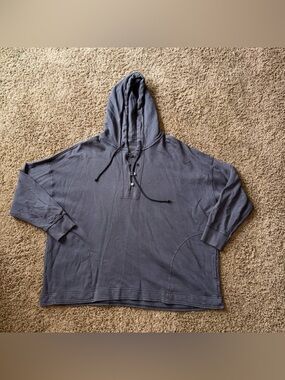 Women’s Aerie Henley Sweatshirt Size XL